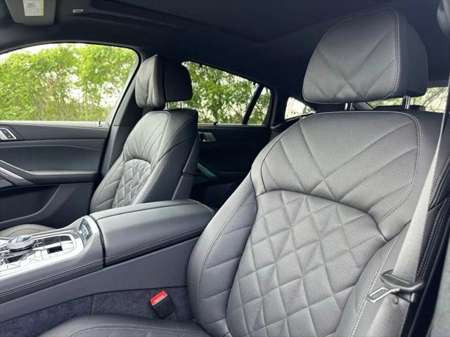 2027 BMW X6 M60i