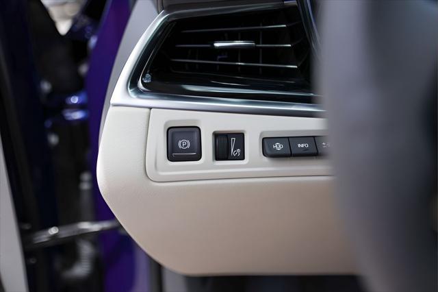 2025 Cadillac XT6 FWD Premium Luxury