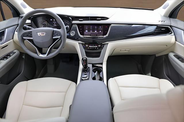 2025 Cadillac XT6 FWD Premium Luxury