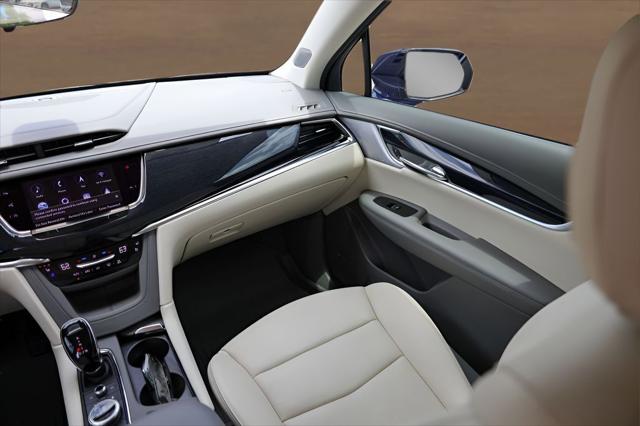 2025 Cadillac XT6 FWD Premium Luxury