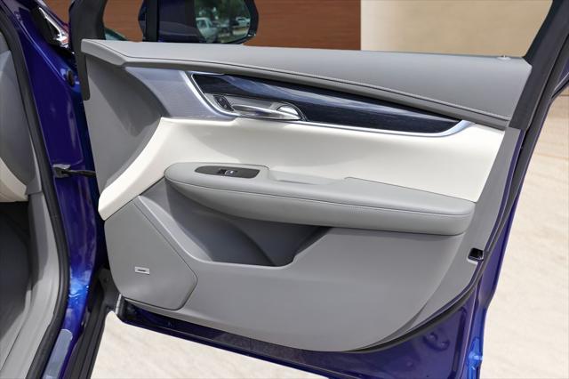 2025 Cadillac XT6 FWD Premium Luxury