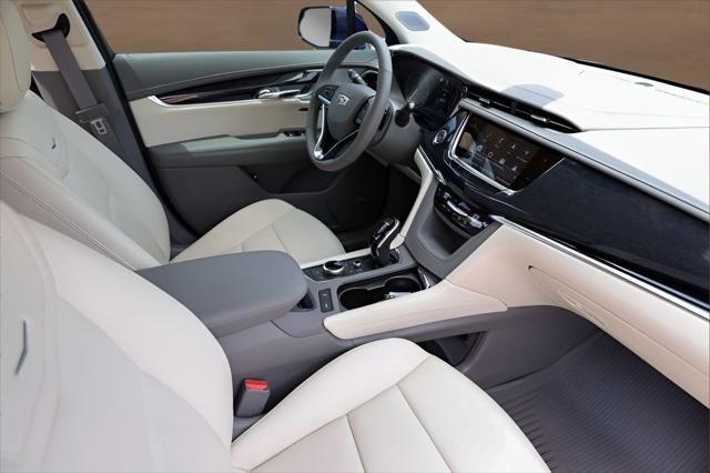 2025 Cadillac XT6 FWD Premium Luxury