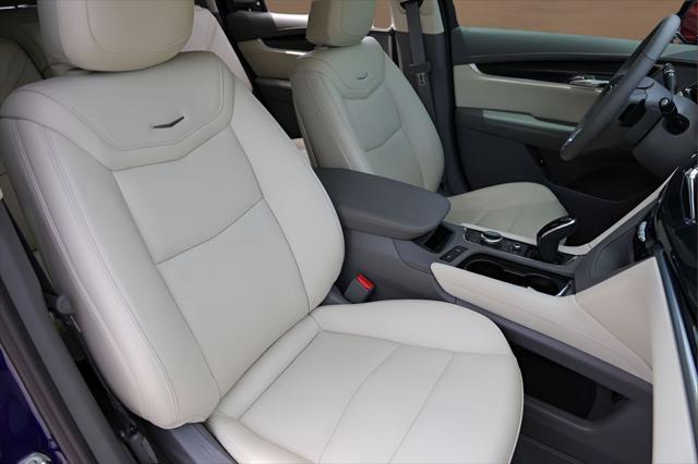 2025 Cadillac XT6 FWD Premium Luxury