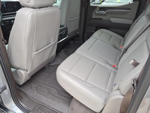 2024 GMC Sierra 1500 4WD Crew Cab Short Box SLT