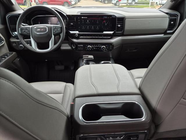 2024 GMC Sierra 1500 4WD Crew Cab Short Box SLT