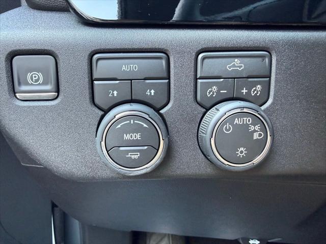 2026 Chevrolet Silverado 1500 4WD Crew Cab Standard Bed LT