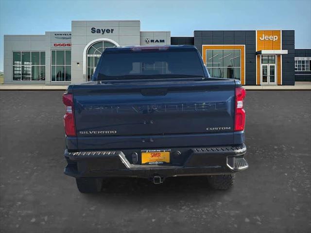 2022 Chevrolet Silverado 1500 4WD Crew Cab Short Bed Custom Trail Boss