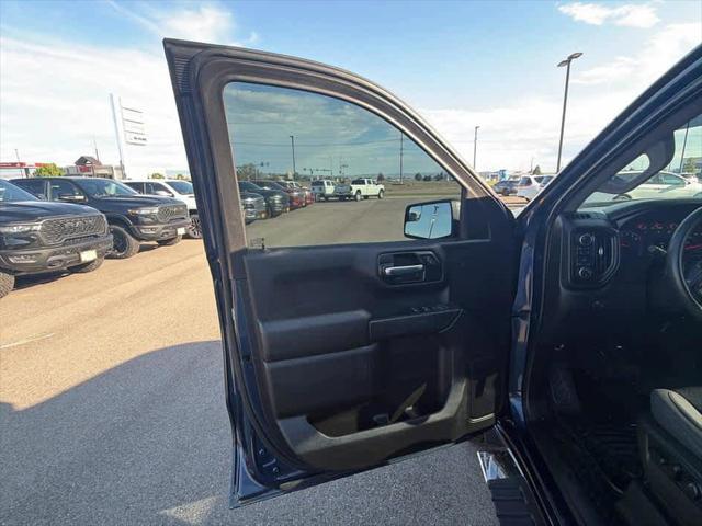 2022 Chevrolet Silverado 1500 4WD Crew Cab Short Bed Custom Trail Boss