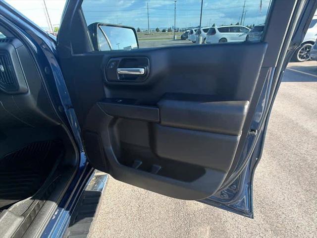 2022 Chevrolet Silverado 1500 4WD Crew Cab Short Bed Custom Trail Boss