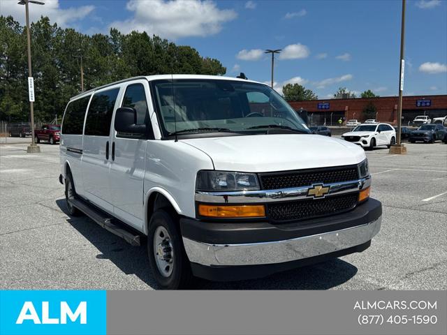 2025 Chevrolet Express Passenger RWD 3500 Extended Wheelbase LT