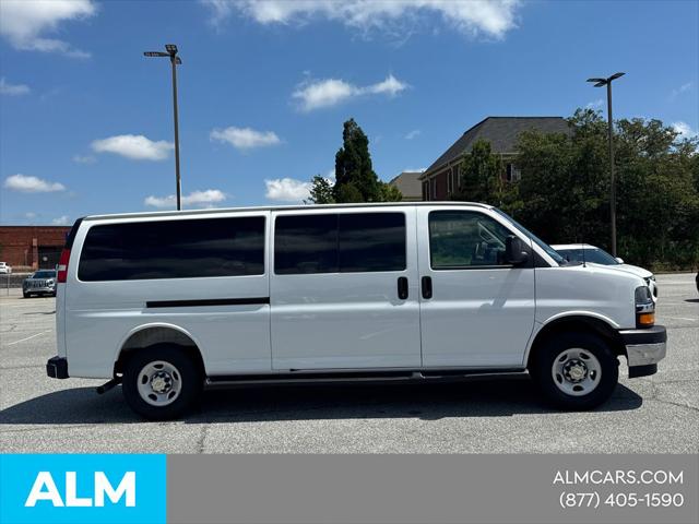 2025 Chevrolet Express Passenger RWD 3500 Extended Wheelbase LT