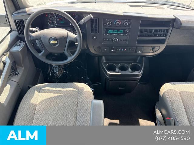 2025 Chevrolet Express Passenger RWD 3500 Extended Wheelbase LT