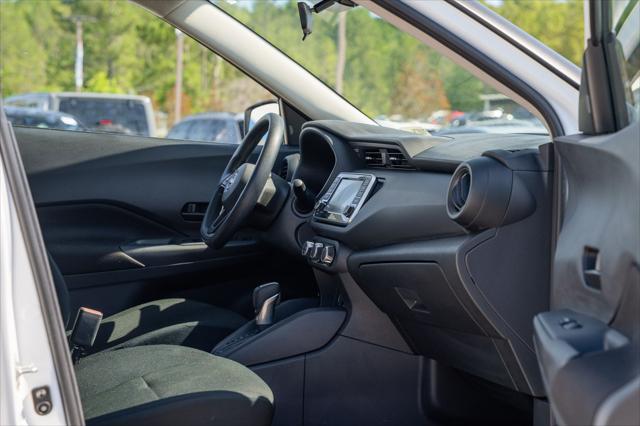 2024 Nissan Kicks S Xtronic CVT