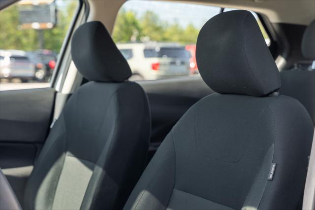 2024 Nissan Kicks S Xtronic CVT