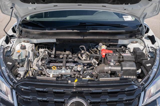 2024 Nissan Kicks S Xtronic CVT