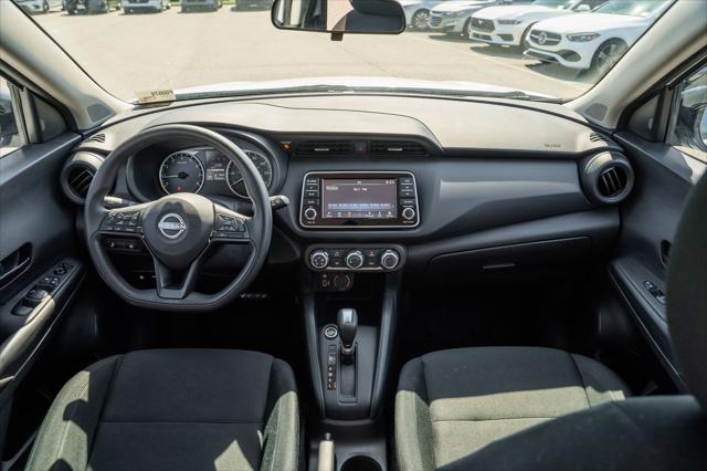 2024 Nissan Kicks S Xtronic CVT