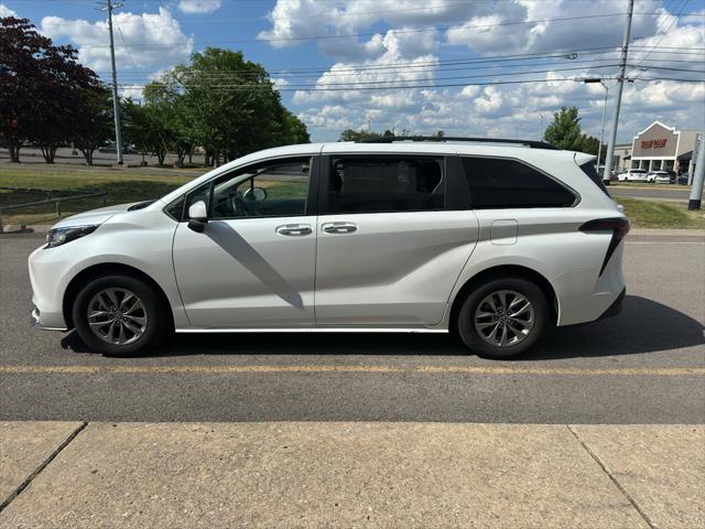 2023 Toyota Sienna XLE