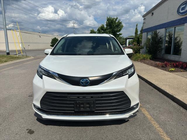 2023 Toyota Sienna XLE