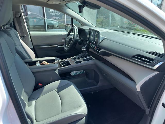 2023 Toyota Sienna XLE