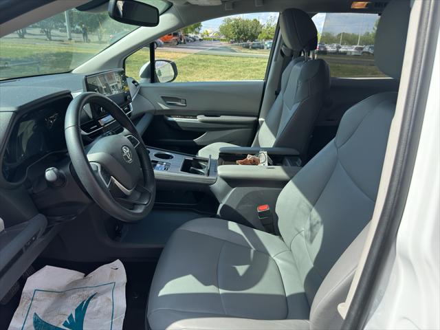 2023 Toyota Sienna XLE
