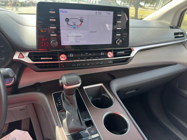 2023 Toyota Sienna XLE