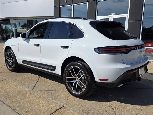 2026 Porsche Macan Unknown
