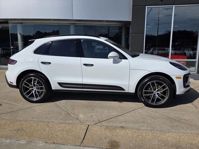 2026 Porsche Macan Unknown
