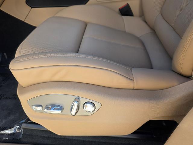 2026 Porsche Macan Unknown
