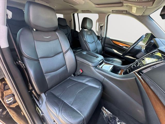2020 Cadillac Escalade ESV 4WD Premium Luxury