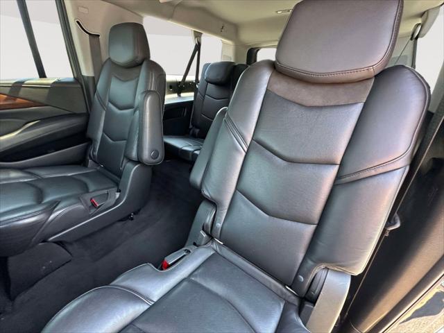 2020 Cadillac Escalade ESV 4WD Premium Luxury