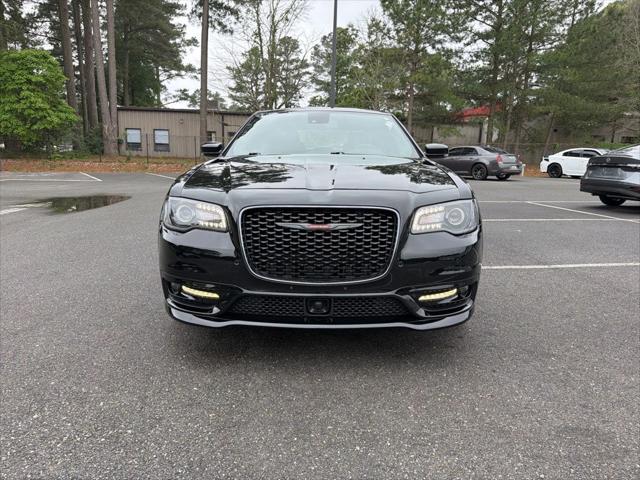 2022 Chrysler 300 S 2022 Chrysler 300 S