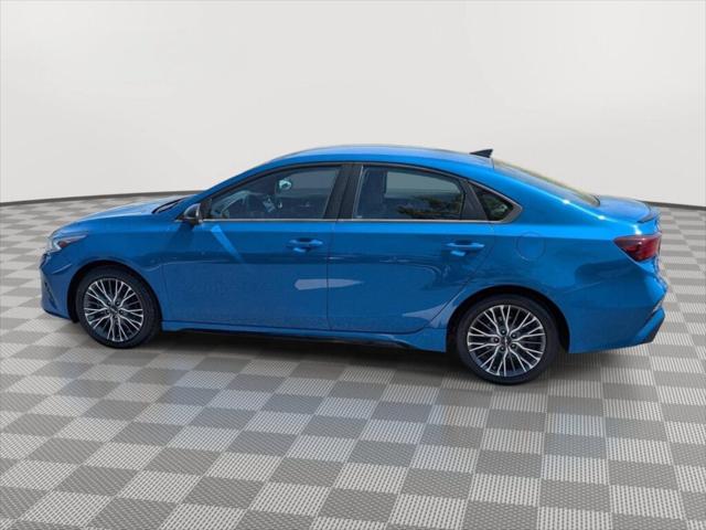 2022 Kia Forte GT-Line 2022 Kia Forte GT-Line