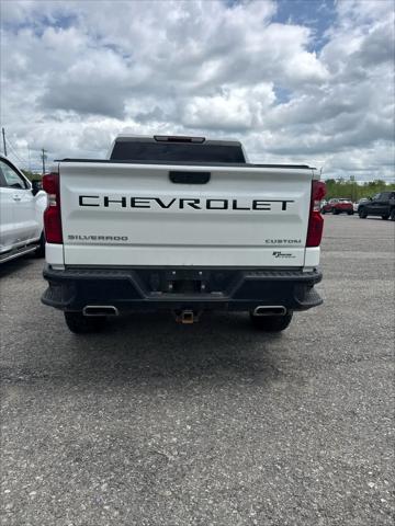 2022 Chevrolet Silverado 1500 4WD Crew Cab Short Bed Custom Trail Boss