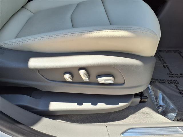 2024 Cadillac XT5 FWD Premium Luxury