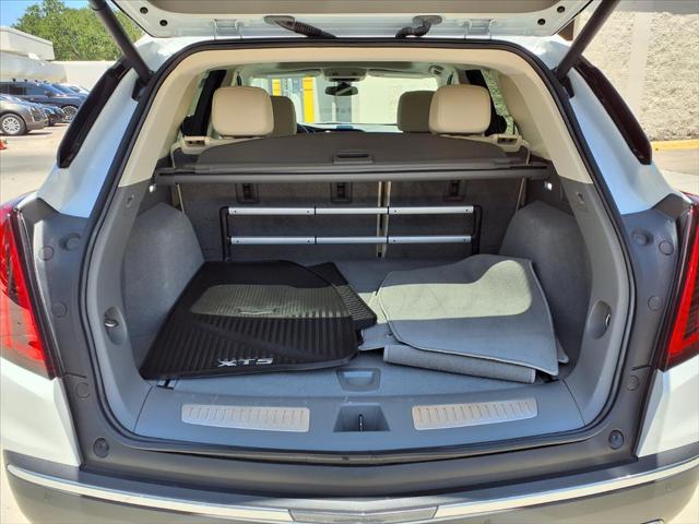 2024 Cadillac XT5 FWD Premium Luxury