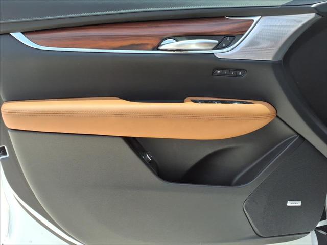 2024 Cadillac XT5 FWD Premium Luxury