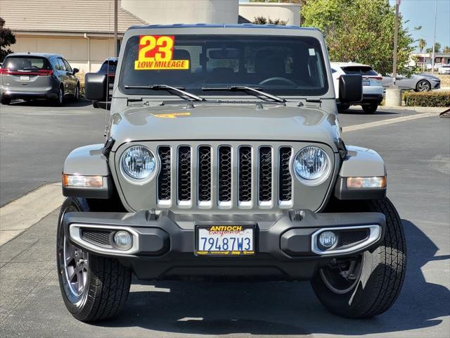 2023 Jeep Gladiator Overland