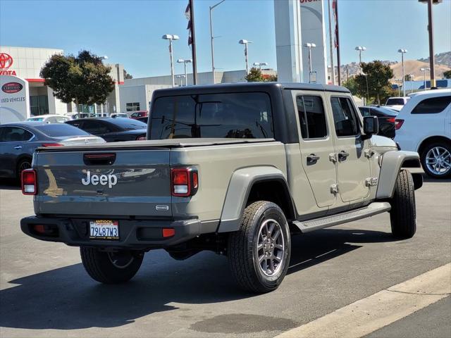 2023 Jeep Gladiator Overland