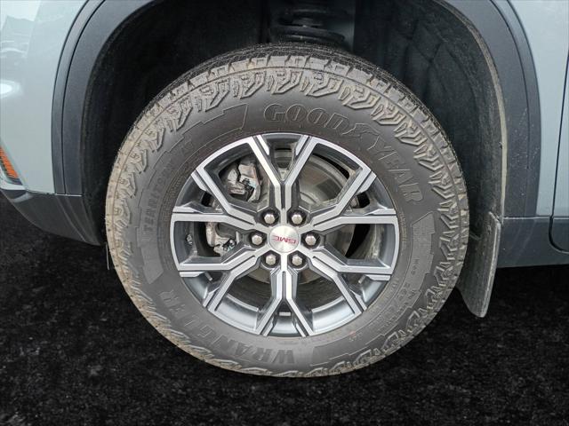 2026 GMC Acadia AT4 AWD