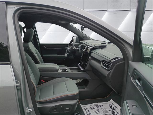 2026 GMC Acadia AT4 AWD