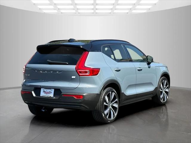 2022 Volvo XC40 Recharge Pure Electric P8 Twin Ultimate