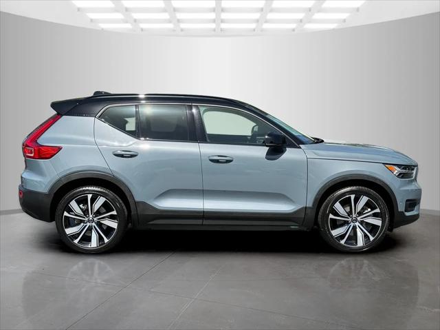 2022 Volvo XC40 Recharge Pure Electric P8 Twin Ultimate