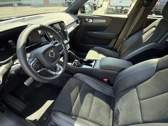 2022 Volvo XC40 Recharge Pure Electric P8 Twin Ultimate