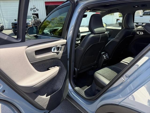 2022 Volvo XC40 Recharge Pure Electric P8 Twin Ultimate