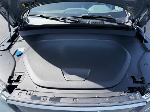 2022 Volvo XC40 Recharge Pure Electric P8 Twin Ultimate