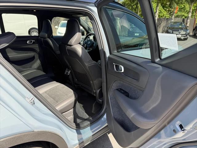 2022 Volvo XC40 Recharge Pure Electric P8 Twin Ultimate