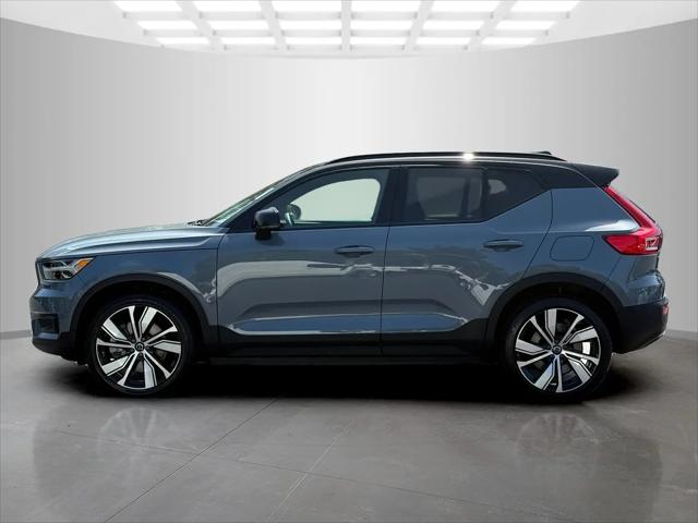 2022 Volvo XC40 Recharge Pure Electric P8 Twin Ultimate