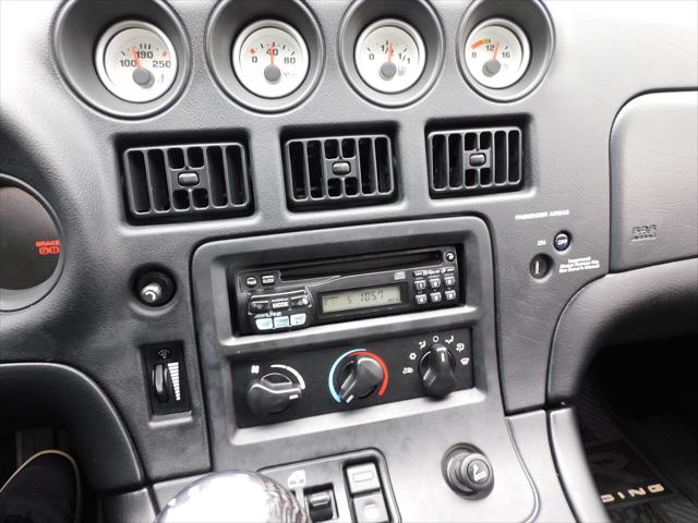 2002 Dodge Viper GTS