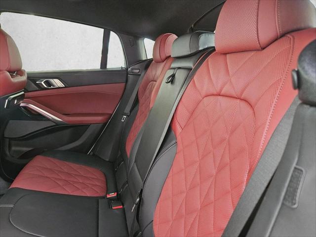 2025 BMW X6 xDrive40i
