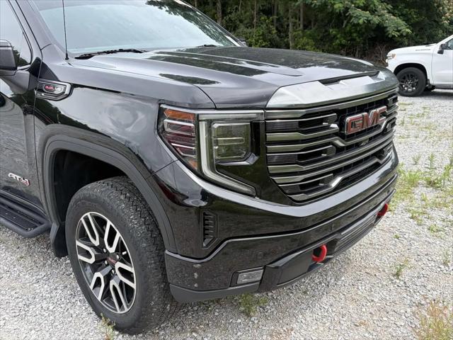 2023 GMC Sierra 1500 4WD Crew Cab Short Box AT4